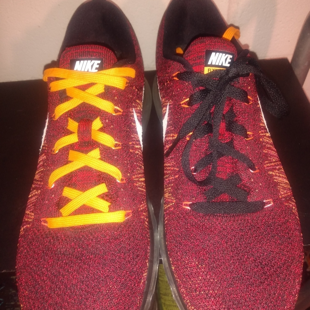 Nike Air Max Flyknit (11 Men) New w/o box/tags